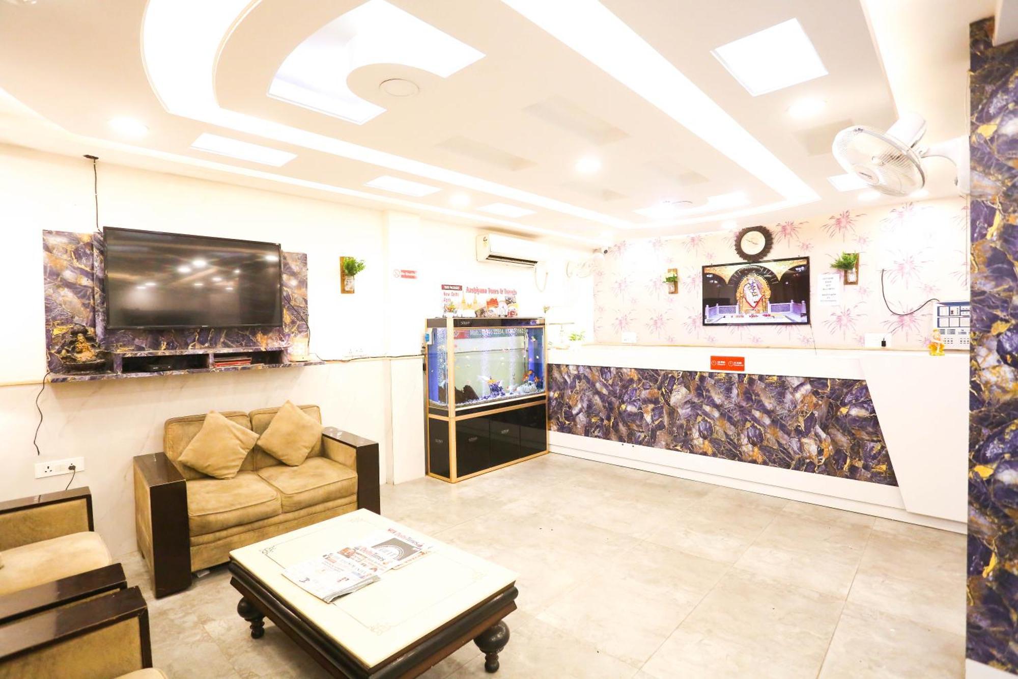 Hotel Aashiyana New Delhi Exteriör bild